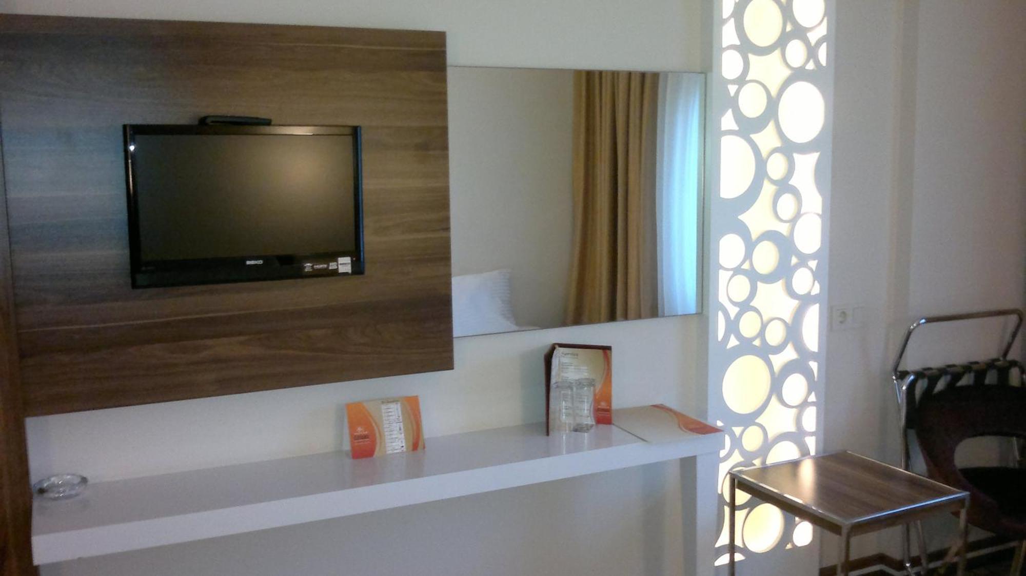 Ozpark Hotel Akşehir Extérieur photo