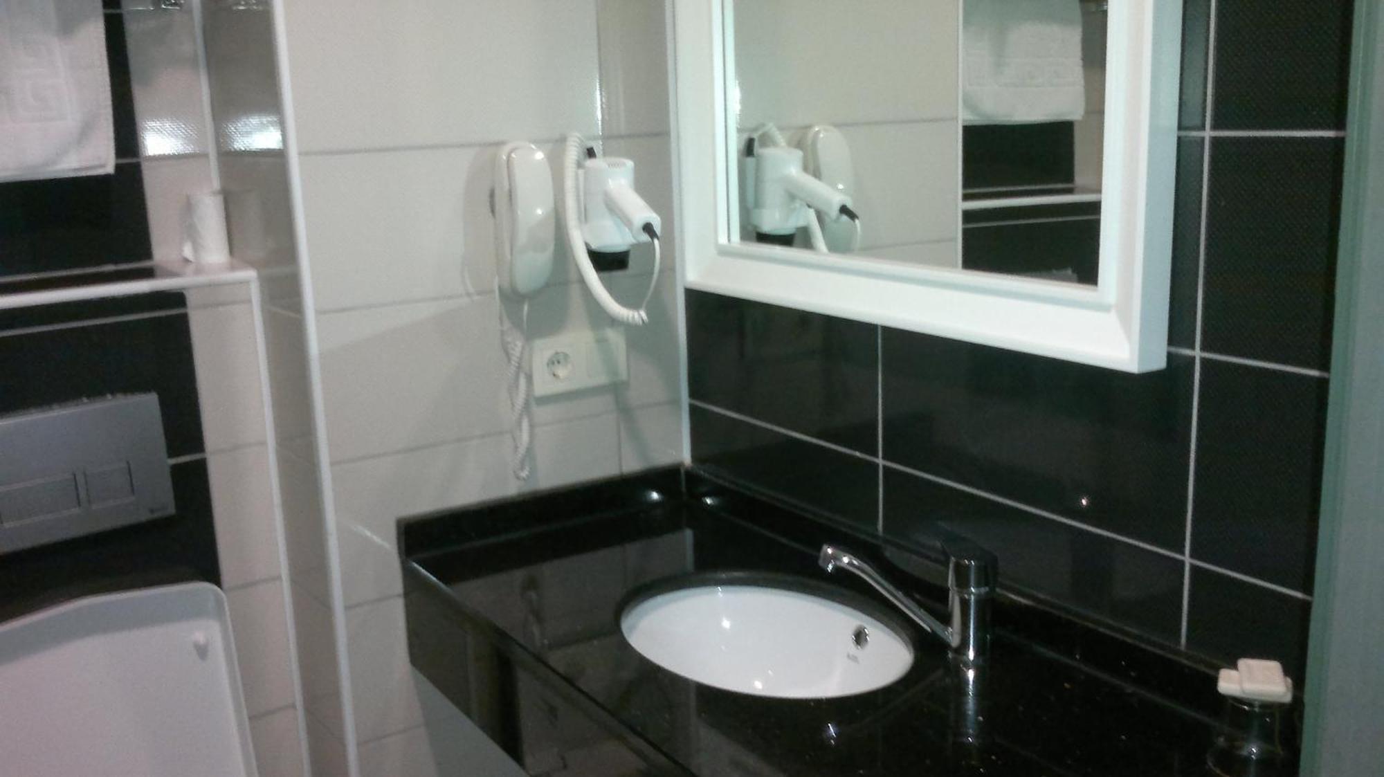 Ozpark Hotel Akşehir Extérieur photo