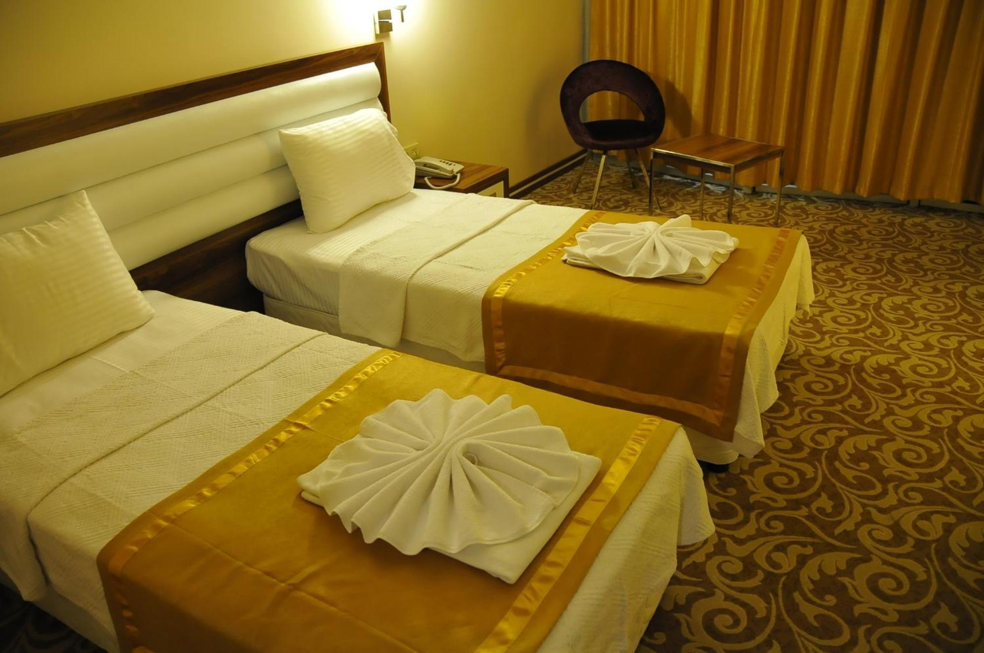 Ozpark Hotel Akşehir Extérieur photo