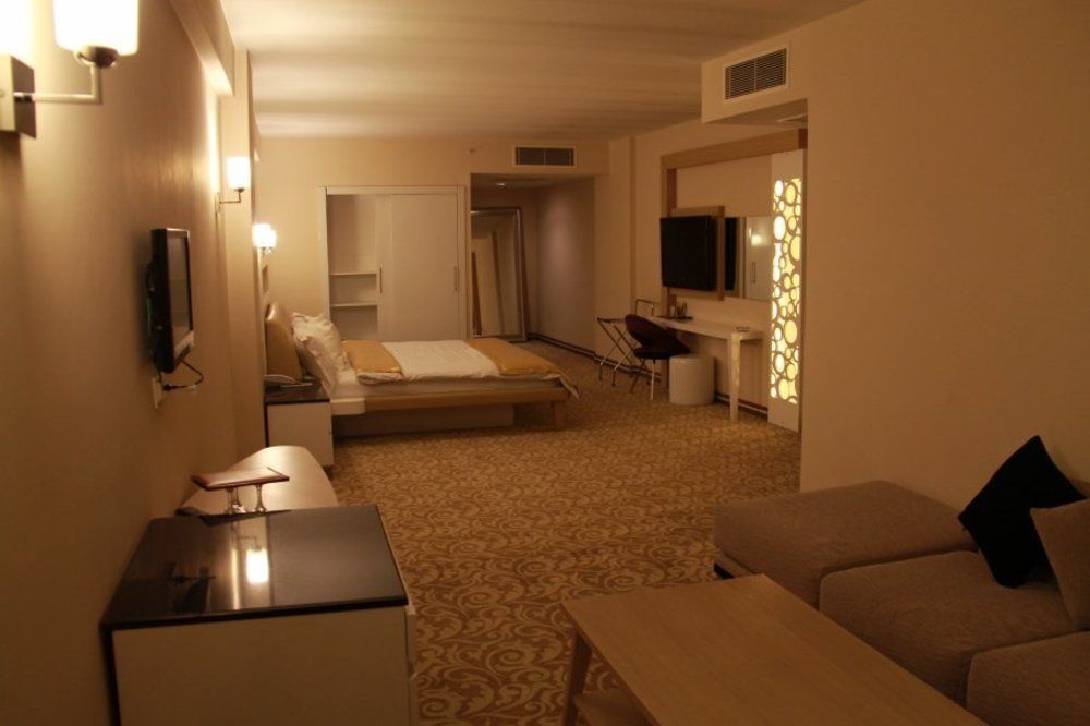 Ozpark Hotel Akşehir Extérieur photo