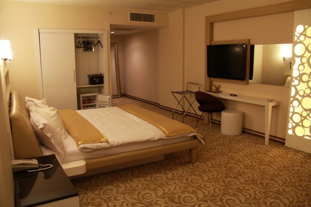 Ozpark Hotel Akşehir Extérieur photo